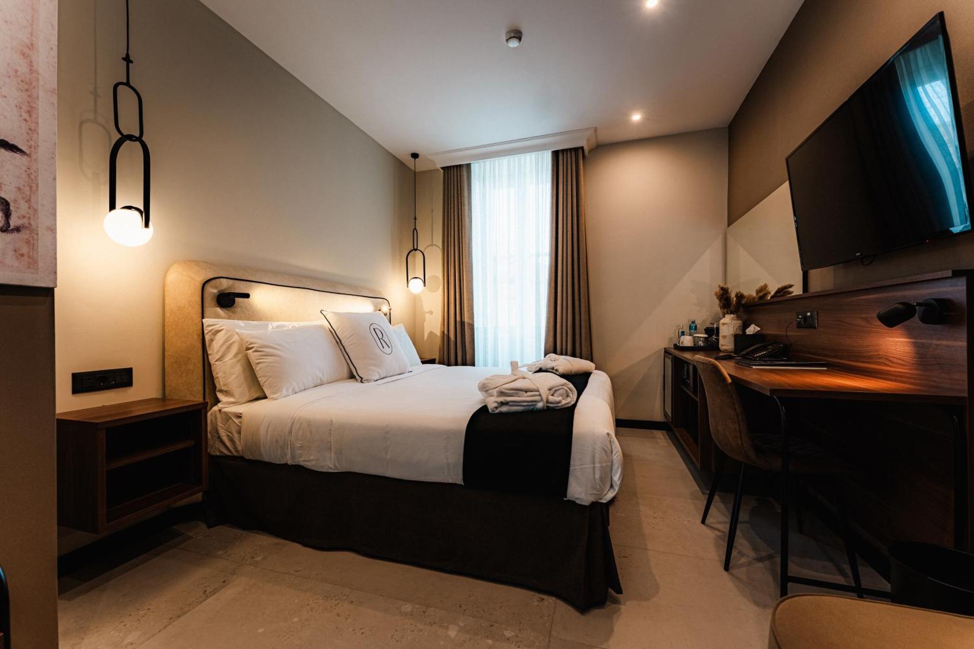 Royale Sainte Helene Boutique Hotel Birkirkara ภายนอก รูปภาพ